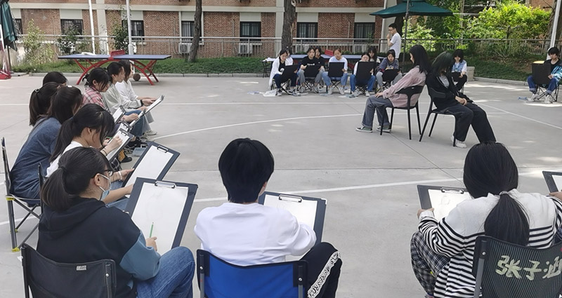 我爱画速写-丹青易考美术集训速写风暴