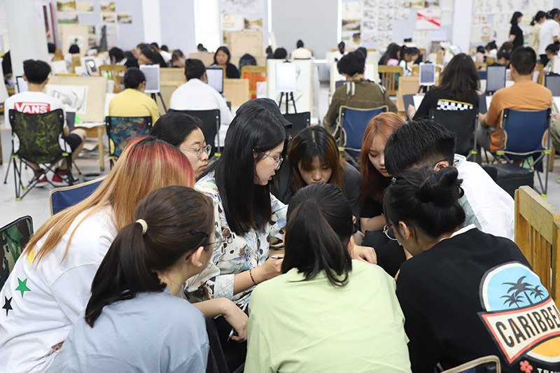 美术生如何把握色彩-艺考美术培训