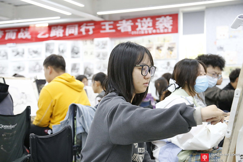 速写高分要点：轮廓线，你平时注意了吗？