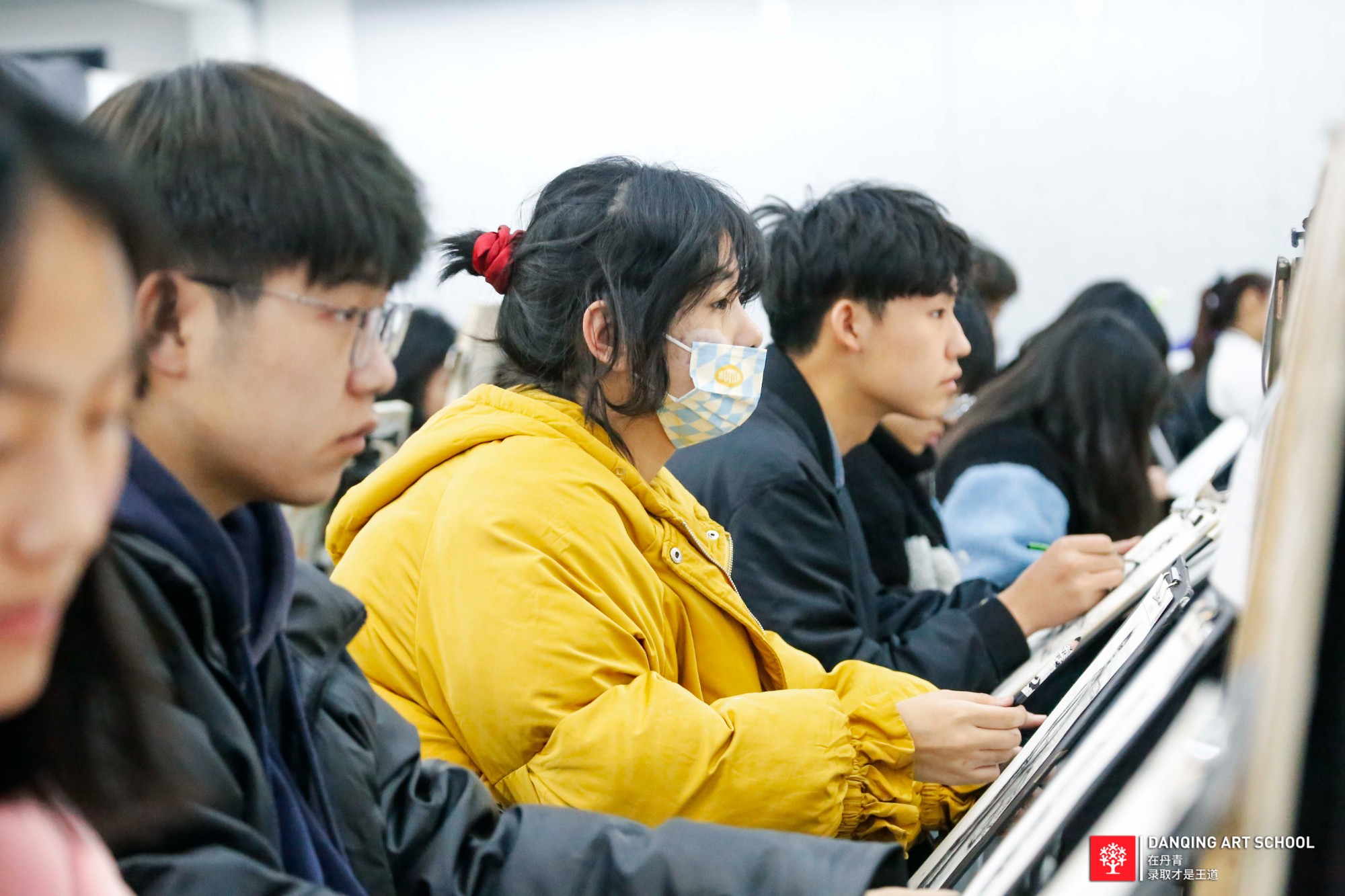 掌握色彩节奏变化知识点