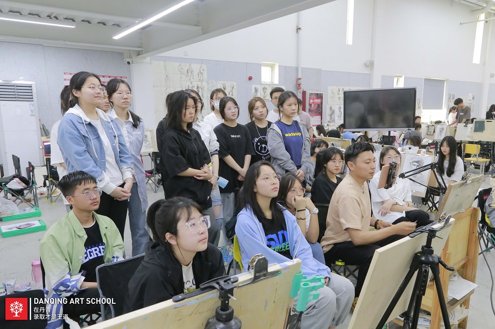 丹青易考美术生艺考集训.jpg