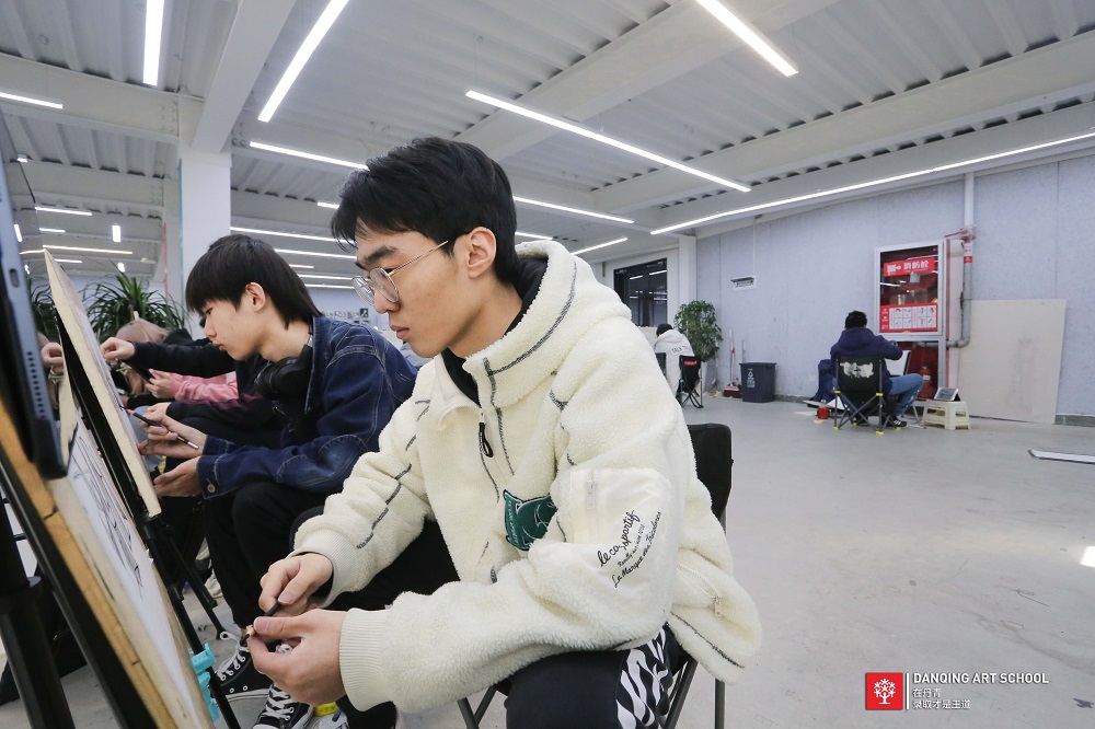 美术联考中素描头像默写的技巧！