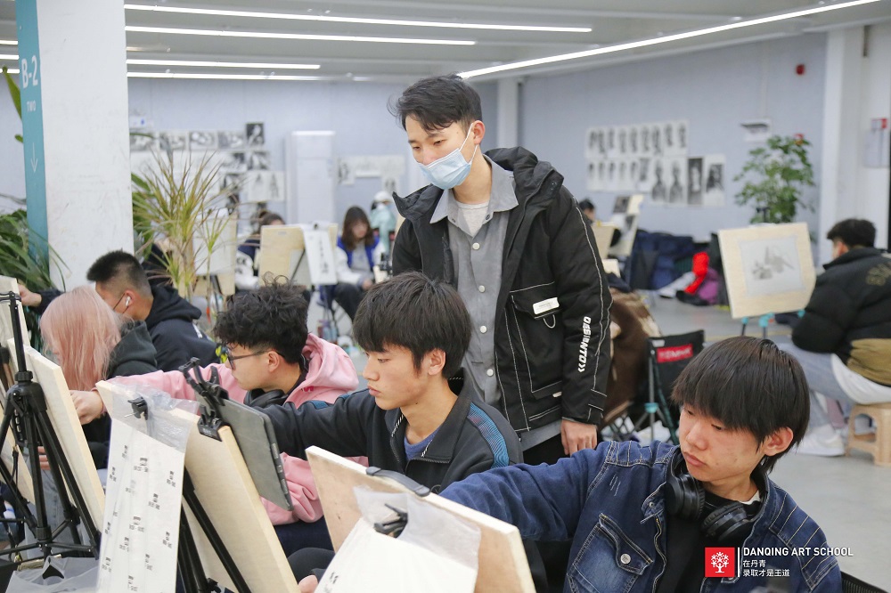 美术联考中素描头像默写的技巧！