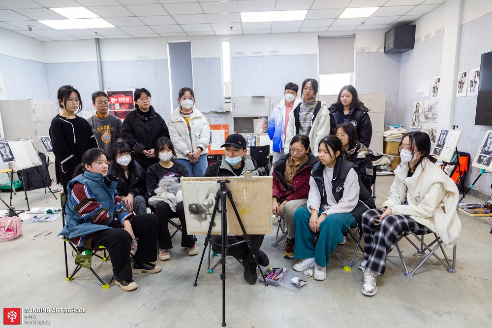 湖北工业大学2023年承认美术统考成