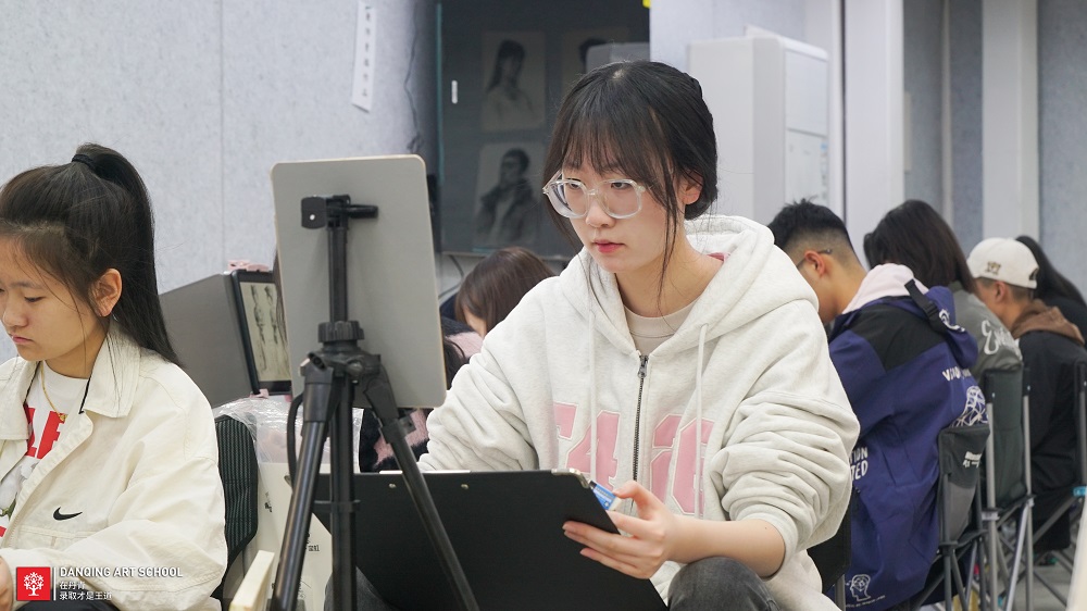 参加美术艺考必须了解的五个问题 (4).jpg