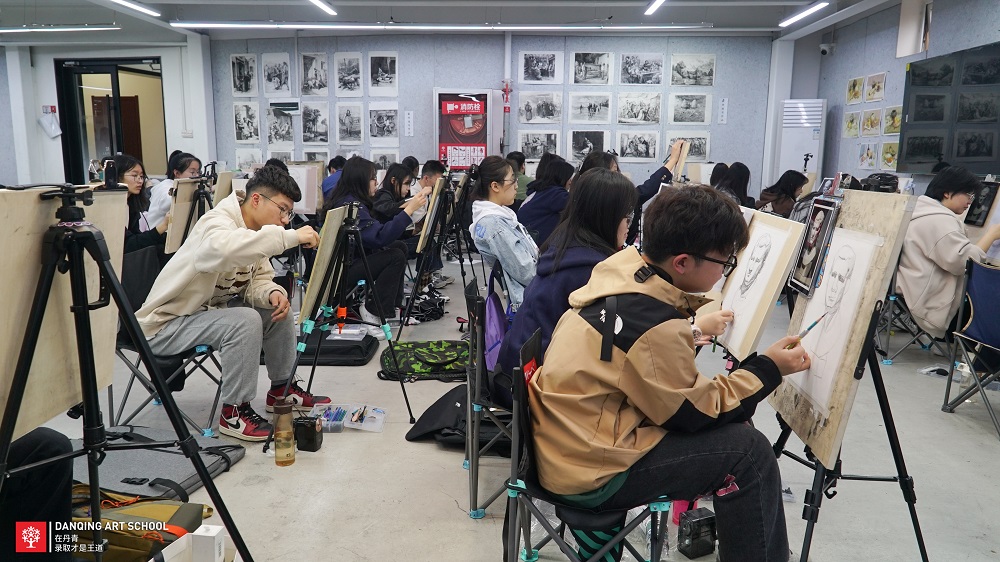 美术艺考生统考的诉求及作用