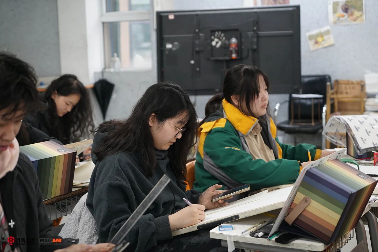 北京服装学院美术与设计类专业（校考）考试大纲.jpg